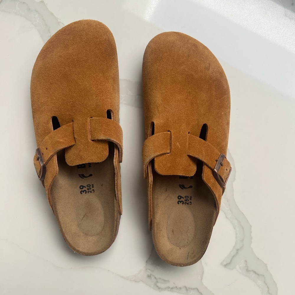 Birkenstock Boston - Suede. Mink color. Size 39. Classic footbed. NWOT